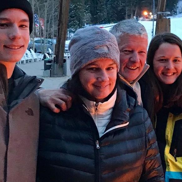 Meet your Posher, Colleen - Picture 1 of 1